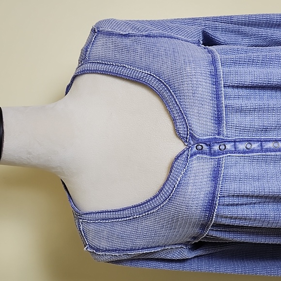 We The Free Women's Purple Loose Fitting, Asymmetrical Long Sleeve T-Shirt - Picture 1 of 15